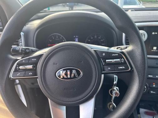 Clear White 2020 Kia Sportage LX