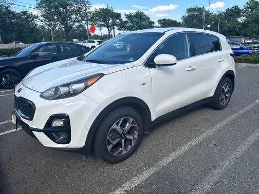 Clear White 2020 Kia Sportage LX
