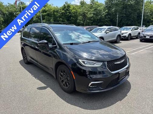 2021 Chrysler Pacifica Touring-L