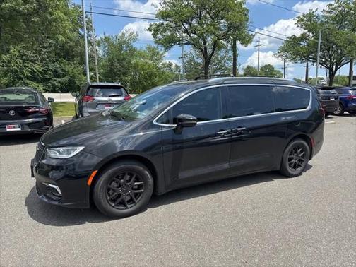 2021 Chrysler Pacifica Touring-L