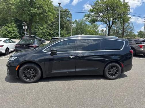 2021 Chrysler Pacifica Touring-L