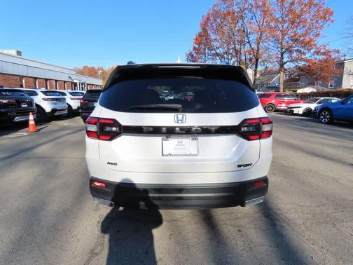 2025 Honda Pilot Sport