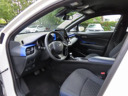 2021 Toyota C-HR XLE