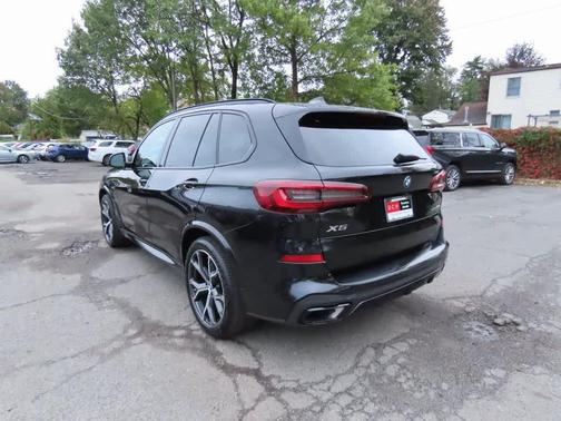 2022 BMW X5 PHEV xDrive45e