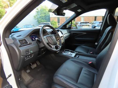 Platinum White Pearl 2023 Honda Passport EX-L