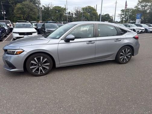 Lunar Silver Metallic 2024 Honda Civic EX-L