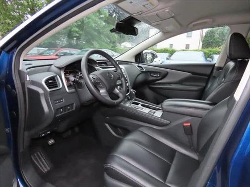 2022 Nissan Murano SV