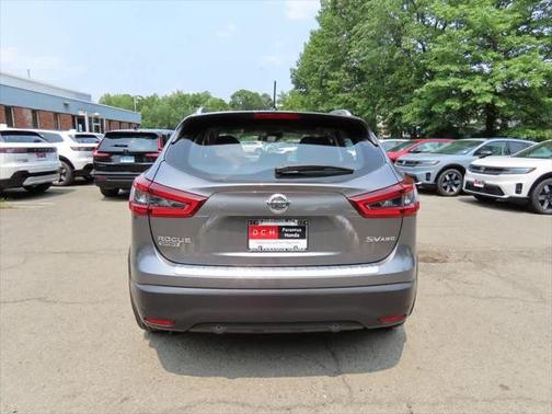 2022 Nissan Rogue Sport SV