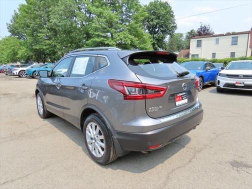 2022 Nissan Rogue Sport SV