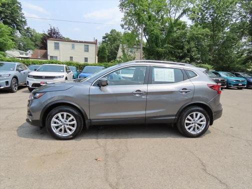 2022 Nissan Rogue Sport SV