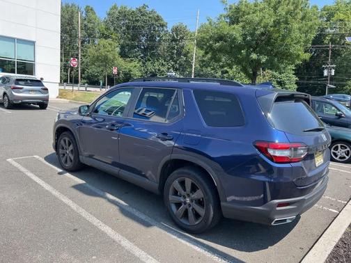 2023 Honda Pilot Sport