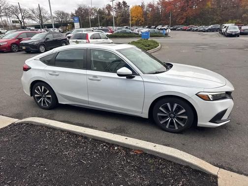 2022 Honda Civic EX-L