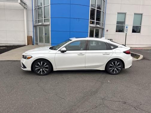 2022 Honda Civic EX-L