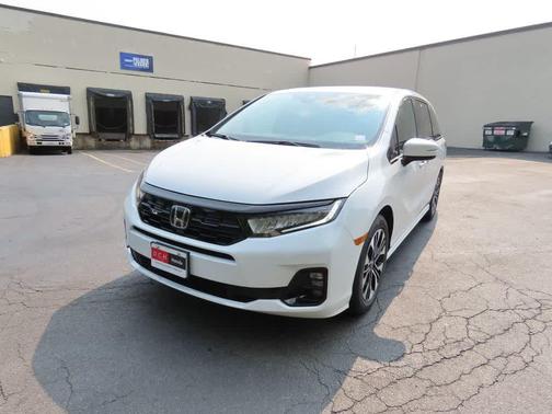 Platinum White Pearl 2026 Honda Odyssey Elite