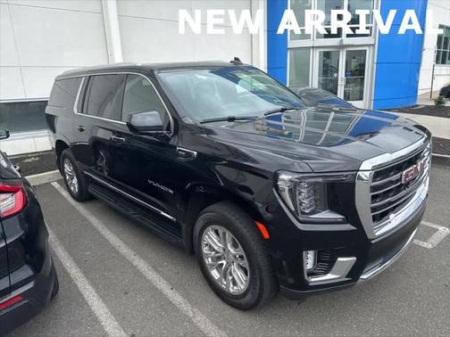 2023 GMC Yukon XL SLT