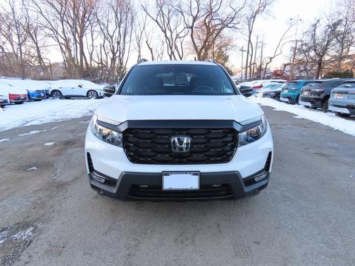 2023 Honda Passport Elite
