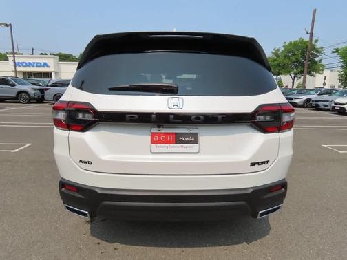 2025 Honda Pilot Sport