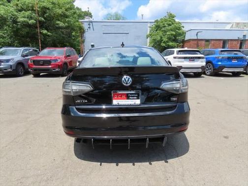2016 Volkswagen Jetta 1.8T Sport