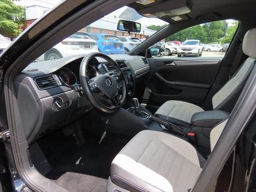 2016 Volkswagen Jetta 1.8T Sport