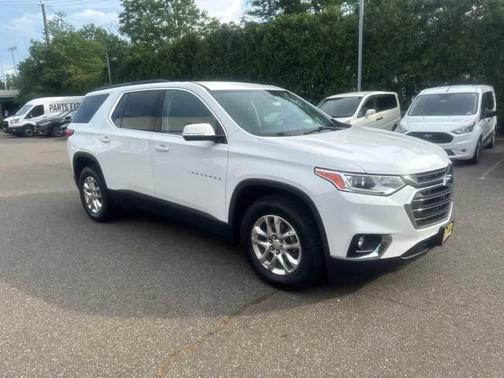 Summit White 2020 Chevrolet Traverse LT Leather