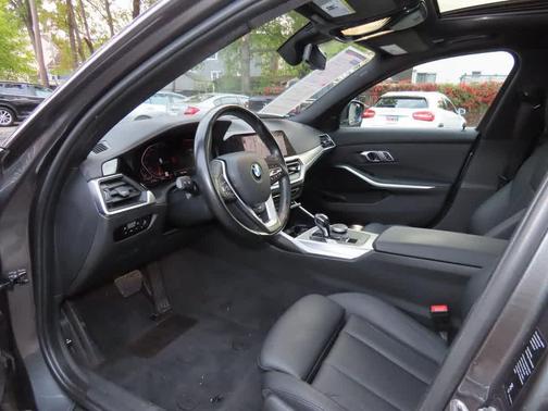2019 BMW 330 i xDrive