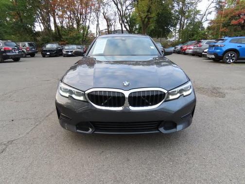 2019 BMW 330 i xDrive