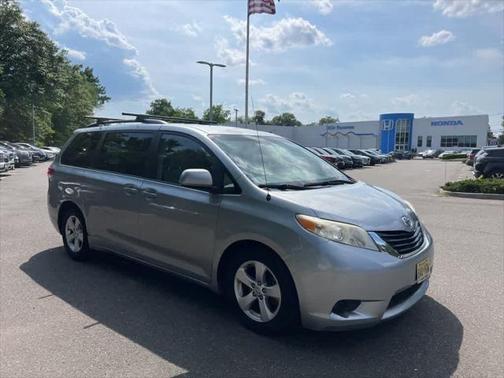 2013 Toyota Sienna LE