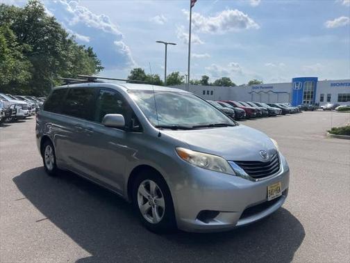 2013 Toyota Sienna LE