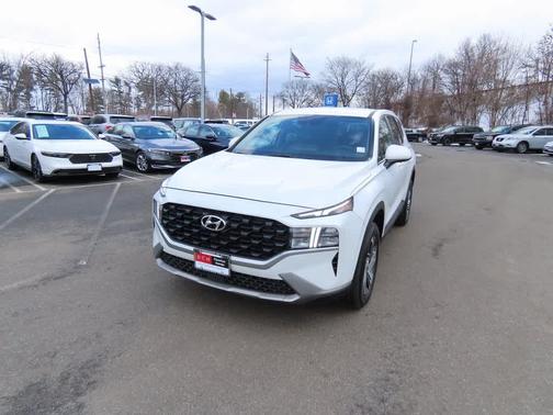 2022 Hyundai SANTA FE SE