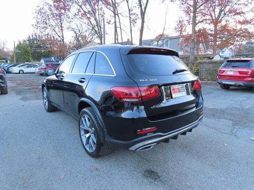 2022 Mercedes-Benz GLC 300 Base 4MATIC