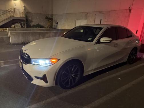 2021 BMW 330 i xDrive