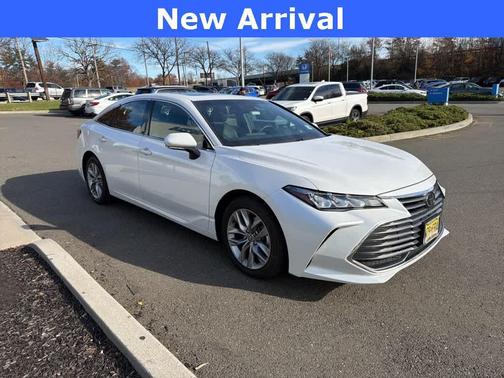 2022 Toyota Avalon XLE