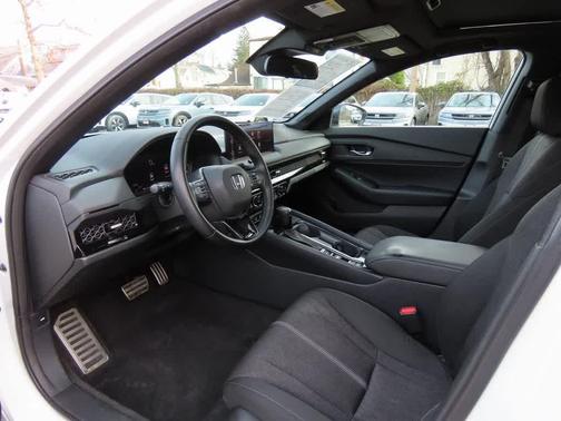 2023 Honda Accord Hybrid 