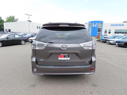 Predawn Gray Mica 2015 Toyota Sienna SE
