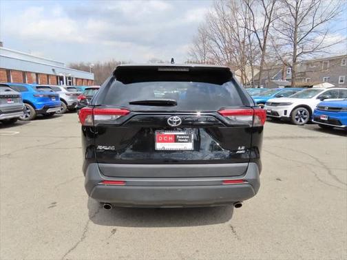 2022 Toyota RAV4 LE
