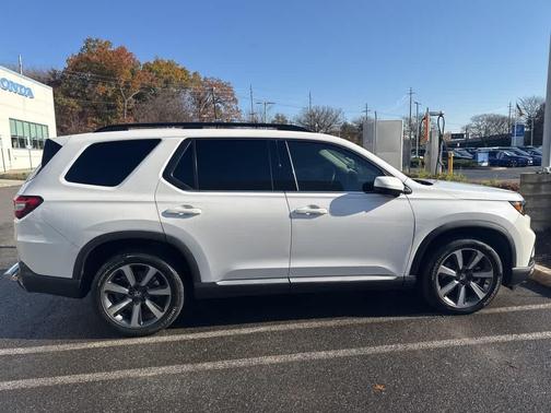 2023 Honda Pilot Elite