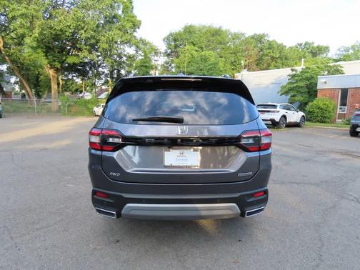 Modern Steel Metallic 2024 Honda Pilot Touring