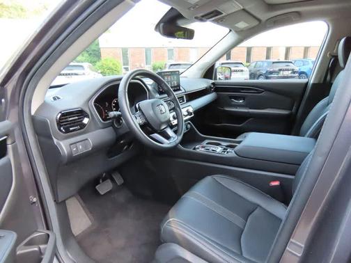 Modern Steel Metallic 2024 Honda Pilot Touring