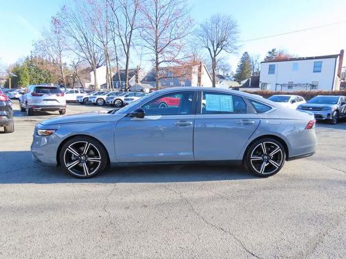 2023 Honda Accord Hybrid 