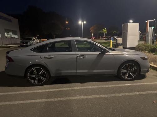2023 Honda Accord Hybrid 