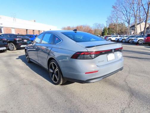 2023 Honda Accord Hybrid 