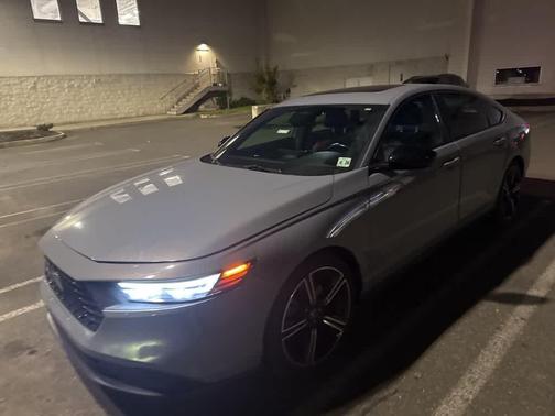 2023 Honda Accord Hybrid 