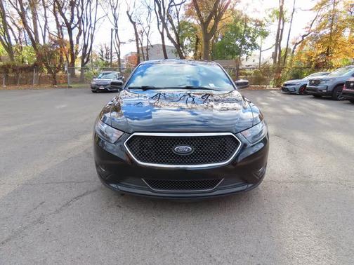 2018 Ford Taurus SHO