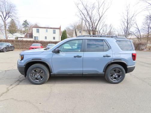 Sonic Gray Pearl 2026 Honda Passport RTL Towing