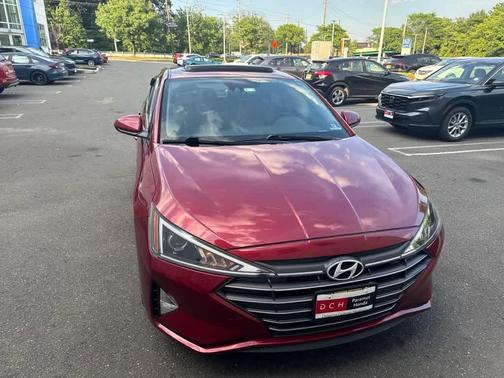 Scarlet Red Pearl 2020 Hyundai ELANTRA Value Edition