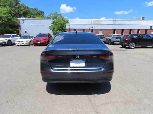 Meteorite Gray Metallic 2025 Honda Accord SE