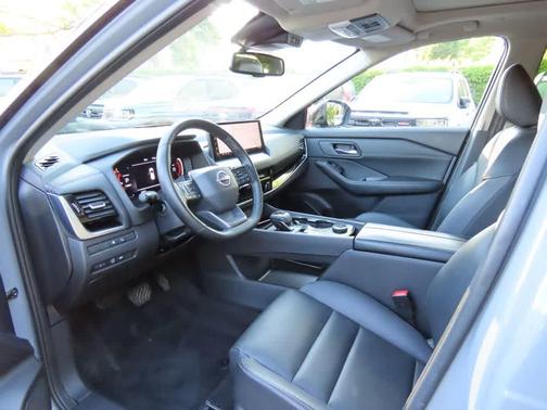 Boulder Gray Metallic 2025 Nissan Rogue SL