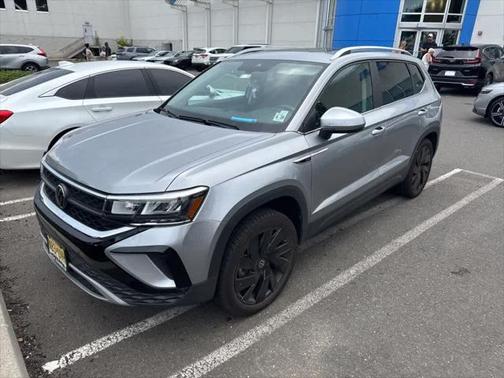 2024 Volkswagen Taos 1.5T SE