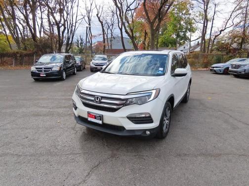 2017 Honda Pilot EX-L w/ Navigation