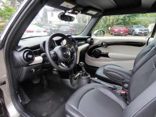 2016 MINI Convertible Cooper